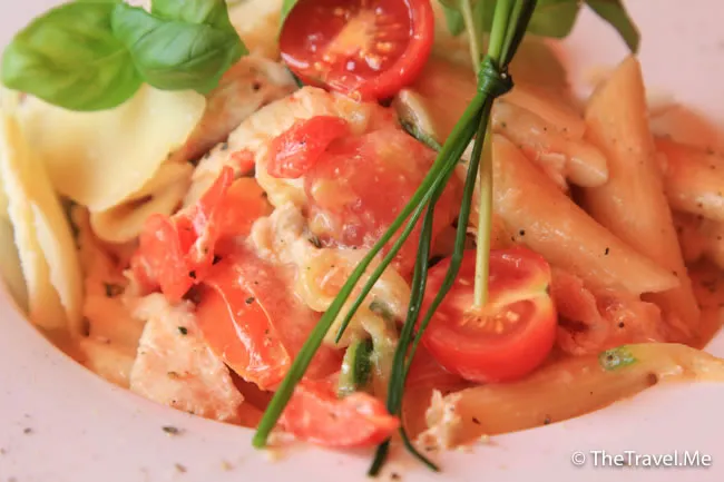 粗眉仔, 旅遊, Travel, 渡假, 觀光, sightseeing, 歐洲, Europe, 芬蘭, 赫爾辛基, 愛沙尼亞, 塔林, 拉脫維亞, 里加, 古城, 波羅的海, 世界文化遺產, Finland, Helsinki, Baltic Sea, Estonia, Latvia, Riga, Sigulda, Tallinn, world heritage 