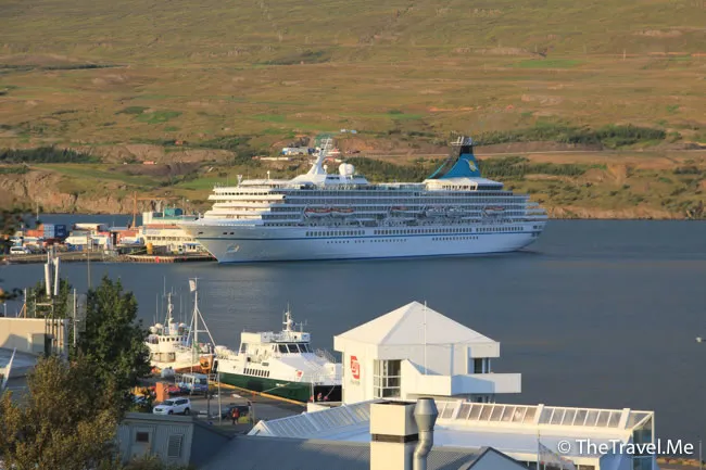 粗眉仔, 旅遊, Travel, 渡假, 觀光, sightseeing, 歐洲, 冰島, 北極, 瀑布, 熔岩, 冰山, Europe, Iceland, Golden Circle, 火山, volcano, Reykjavik, Akureyri, lake Myvatn, glacier, 冰川